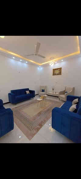 السلام عليكم 
***********
توفر لدينا دار سكن للبيع مع الاثاث 
المساحه 150 م 
نوع العقار طابو ملك زراعي 
يحتوي البيت على استقبال وصاله ومطبخ وغرفتين منام وصحيات داخليه و خارجيه وتحتوي واحده من الغرف على حمام داخلي 

العنوان ابو الخصيب شارع المقيمين البطاح 

على شارع 7 متر قريب جدا على المدارس متوسطه وابتدائيه وخطين كهرباء يعني الكهرباء ماتنطفي ابد  قريب على   مكان بناء مستوصف مستقبلا
مع توفر جميع الخدمات 
شغل البيت درجة اولى وترتيب راقي جداا كما موضح بالصور 
اكرر بيع البيت مع الاثاث 

السعر 80 مليون وبيه مجال 
للاستفسار اتصل على *********** وتدلل البصرة
