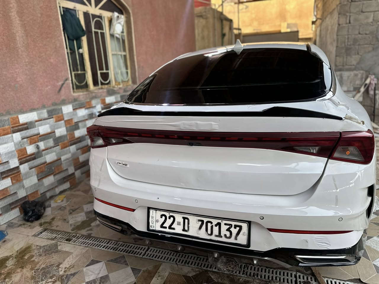 مديل 2022ماشيه 88رقم اربيل سيارة بيه بارد صغير بل باب العبري عكس جه سايق  وبيه حدث بسيط بل الجنطه اثر حادث تبدلت الجنطه  وباقي سياره كفاله سعر 185وبيه مجال ***********
