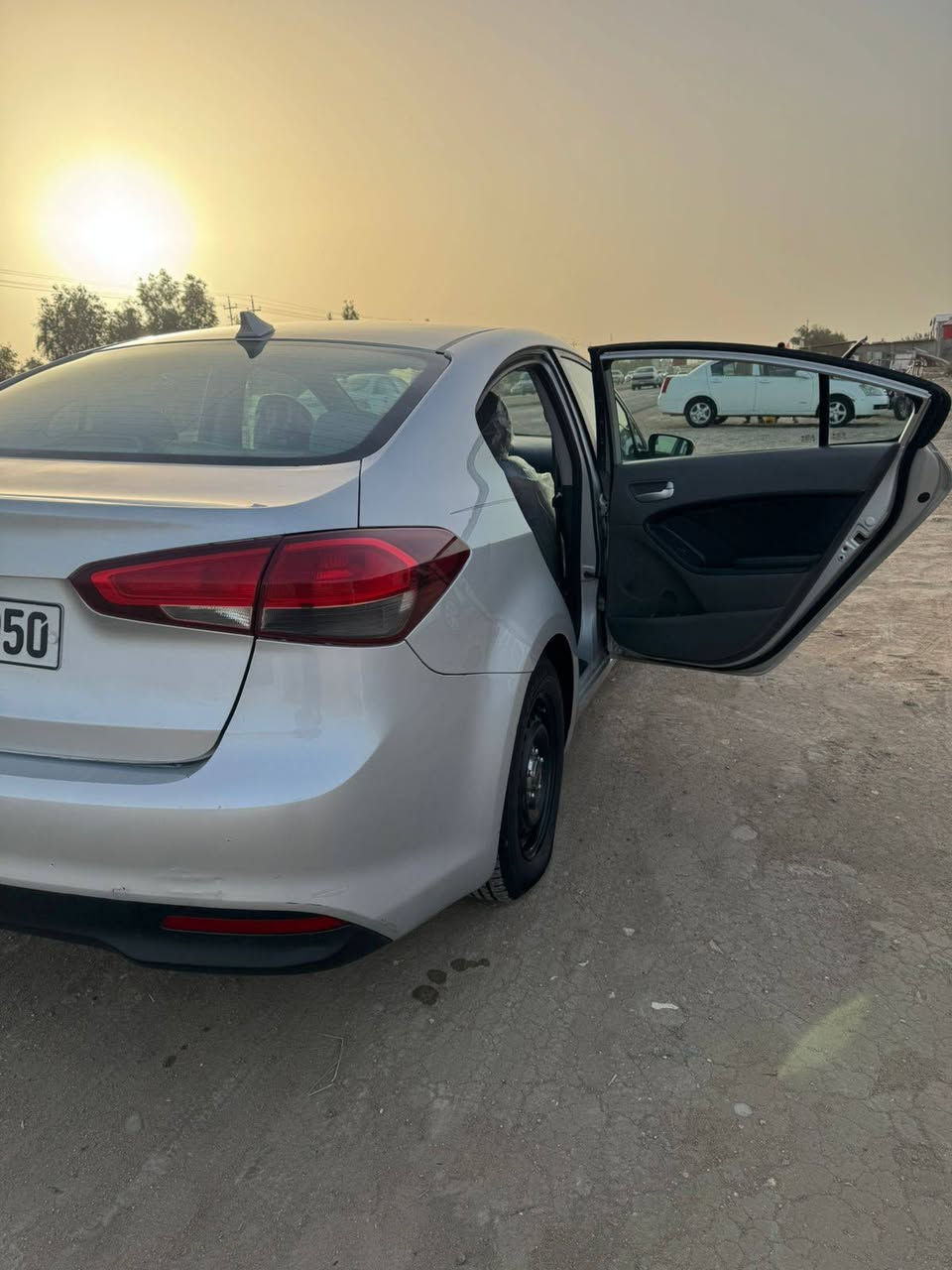 فورتي 17 امريكي بسمي كلش جديده بيه كير عادي جاهزه من كلشي ذي قار ***********
