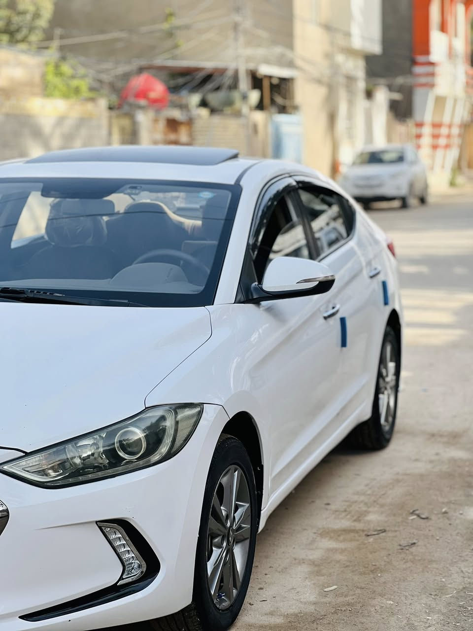 سلام عليكم النتره مديل 2018 خليجي مكفوله من الصبغ والتبديل والبارد والشخط والرصعه كفاله عامه من كلشي سياره فووول موصفات عده البصمه سياره جديده وضع شركه ماشي 70الف حقيقي رقم وسنويه جدد سياره جاهزه من كلشي محرك 1600 بلادي السعر 140 لاتصال ***********
