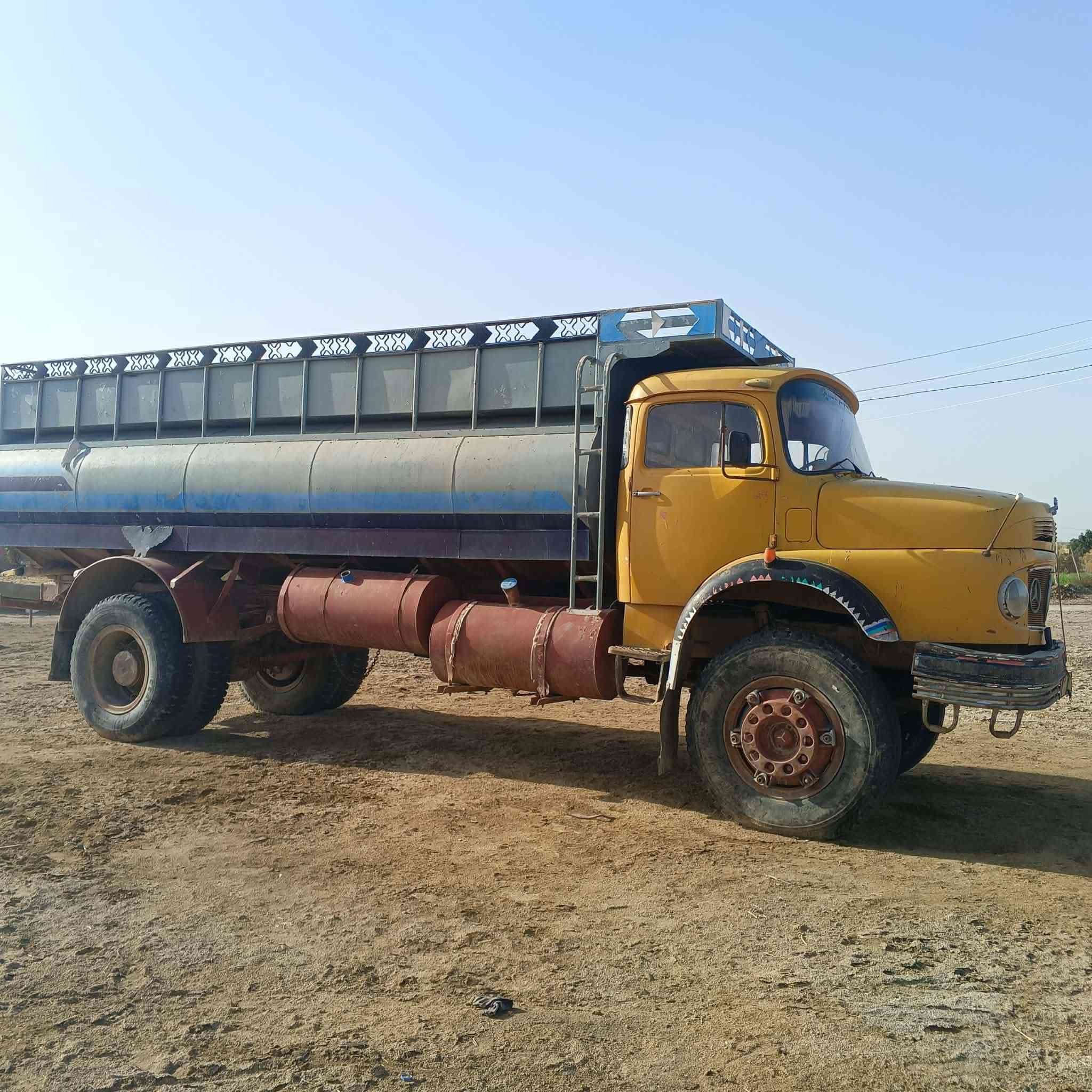 للبيع مكفول شاصي ومكينة وكير  استفسار  على الرقم***********
