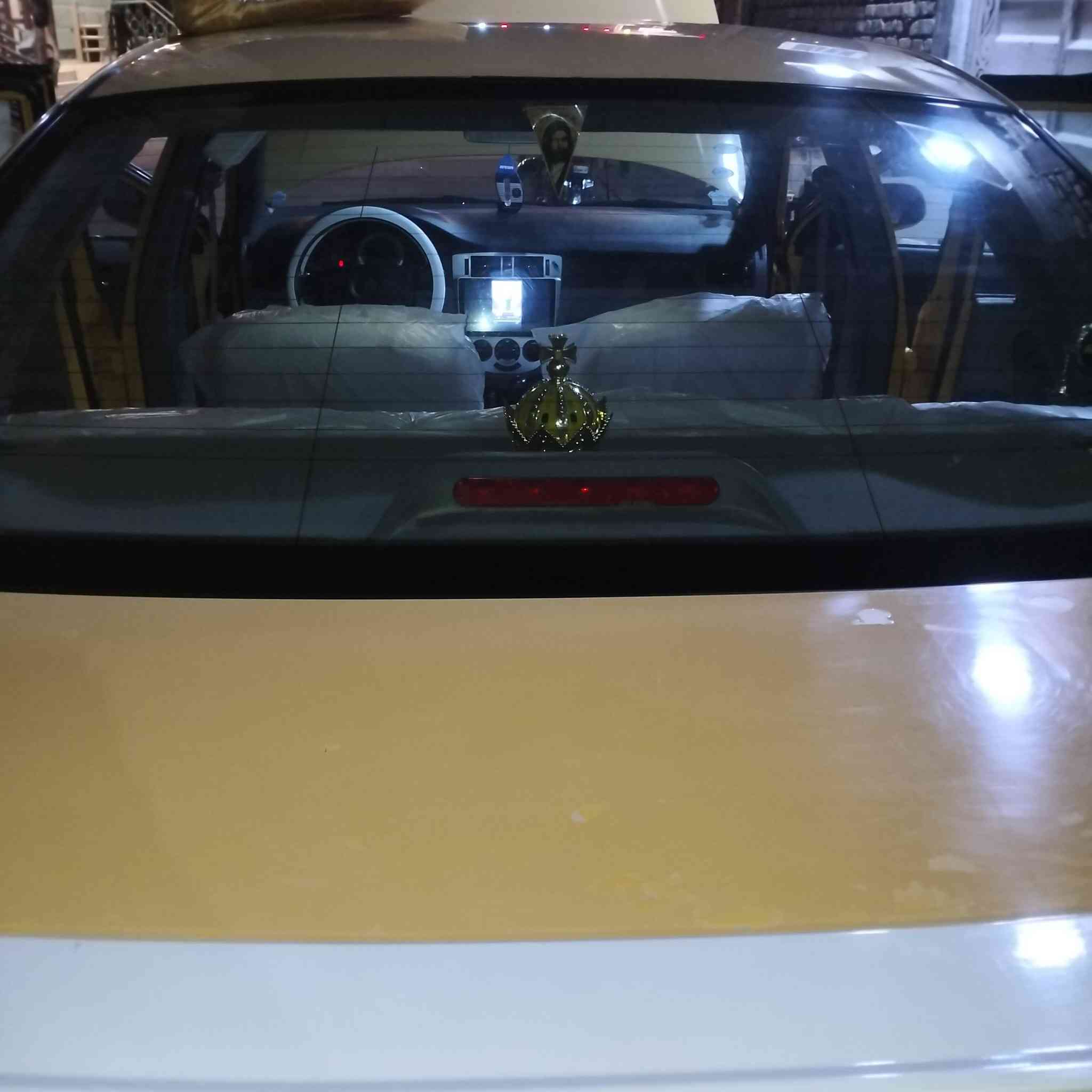 السلام عليكم وبترا 2011 شركه عامه
أصل أصفر مامعيوده السياره باسمي تحويل مباشر 
مصفره هيئة وغرامه وخط وبحث هزه جديده
السياره بيها تبديل بنيد وجاملغ بدون دواخل
شاشه كبيره ودمام تخم تاير أبو خطه
حداديه امامي خلفي جديده كلها كهربائياتها كلها شغاله 
مكيه نعمه الگير بس الثاني بي رجه فقط 
السعر 61 وبيها مجال قليل 
للستفسار      ***********
ناصريه مركز
