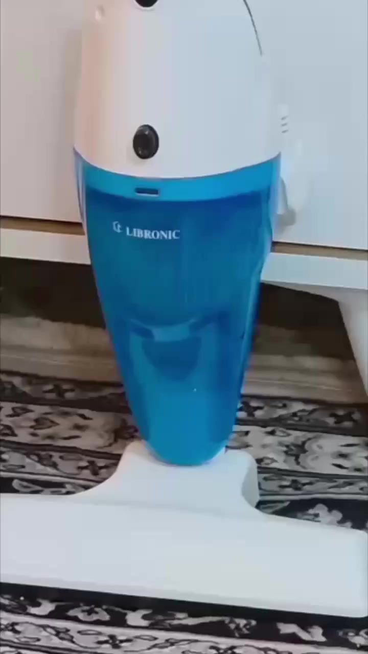 الاستخدامات

تنظيف الأرضيات اليومية (سيراميك، بلاط، باركيه)

شفط الغبار والأتربة من السجاد الخفيف

تنظيف الكنب، الستائر، المراتب والزوايا الضيقة

مثالية للسيارات، الأدراج، وبين الأثاث بفضل وضع المكنسة اليدوية

مناسبة للاستخدام المنزلي السريع بدون مجهود

المميزات

قوة محرك 600 واط لشفط فعال وقوي

تصميم 2 في 1: مكنسة عصا + مكنسة يدوية قابلة للفصل

نظام فلترة إعصاري (Cyclone) مع فلتر قابل للغسل وإعادة الاستخدام

سعة حاوية غبار كبيرة 1000 مل (1 لتر) لتقليل التفريغ المتكرر

خزان شفاف لمراقبة امتلاء الغبار بسهولة

تشغيل بزر واحد مريح وسهل الاستخدام

أنبوب معدني قابل للفك للوصول للأماكن المرتفعة

خفيفة الوزن وسهلة التخزين

جهد التشغيل: 220–240 فولت

التردد: 5060 هرتز

ضمان لمدة سنة من تاريخ الشراء

الملاحظات

يُنصح بتنظيف الفلتر بشكل دوري للحفاظ على قوة الشفط

غير مخصصة لشفط السوائل أو الرماد الساخن

تُستخدم على الأسطح الجافة فقط

بلد المنشأ: الصين

طول سلك الكهرباء 400 سم


**إذا كنت صاحب هذا الإعلان وتريد حذفه لأي سبب، رجاءا أرسل رسالة إلى الدعم الفني**