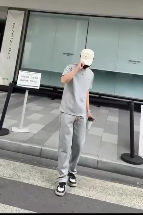محمد زوارق📌
المكان ؛ الاسكندريه مقابيل البريد 
الالوان موضحه داخل العرض للتراك (تراك سود)


**إذا كنت صاحب هذا الإعلان وتريد حذفه لأي سبب، رجاءا أرسل رسالة إلى الدعم الفني**