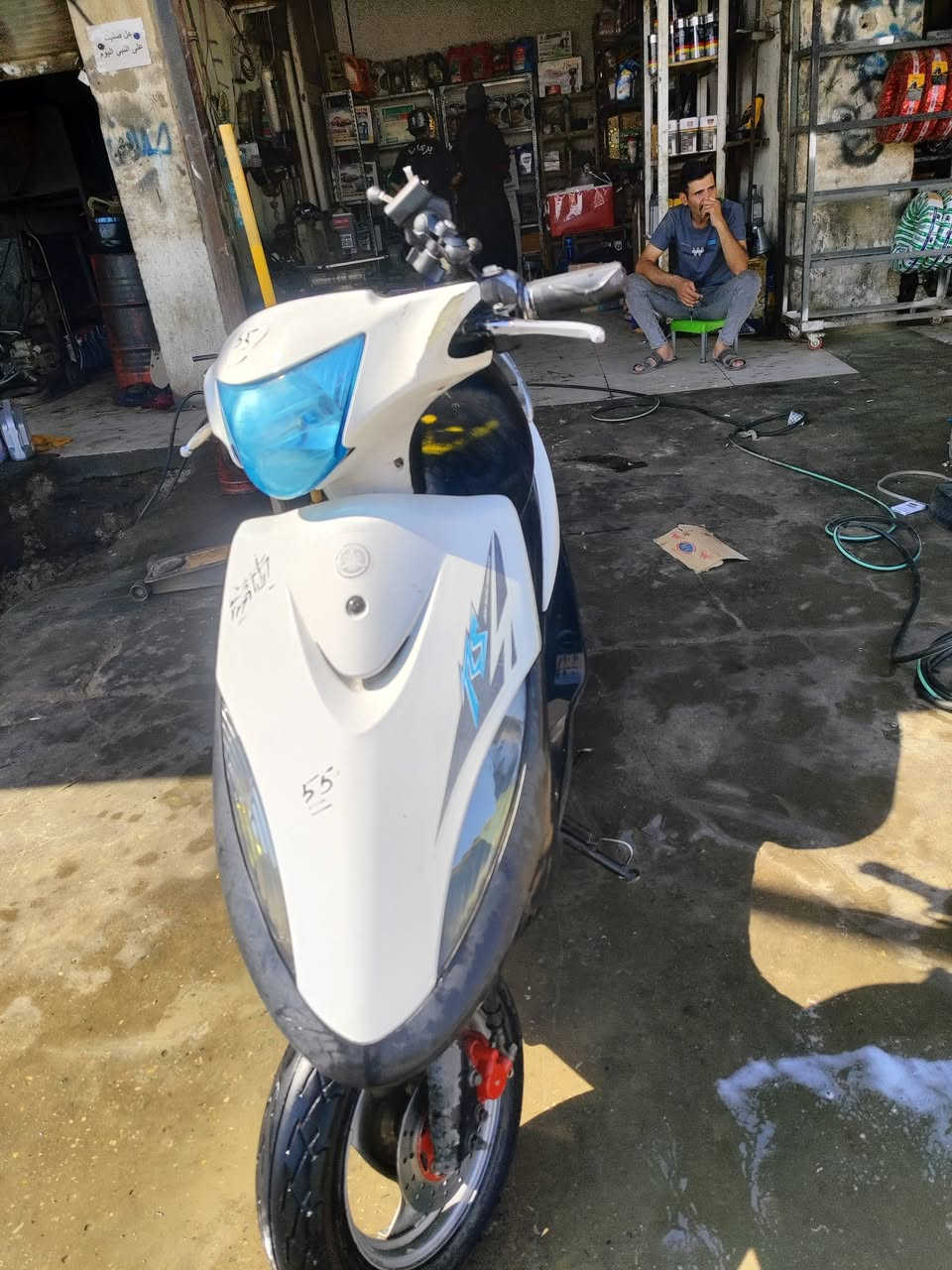 سلام عليكم ماكس عدله دراجه نضيفه بلاديه نكره سلف بكل وقت كلها شغاله ولا برغي نقص سعر 500بيها مجال مكان مجسر لمفرق ستفسار ***********
