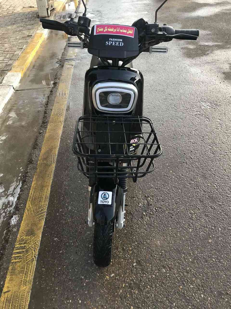 سلام عليكم دراجة شحنR9 للبيع 
نضافة كما موضح بصورة متكونة  من خمس بطاريات  عنوان تحرير خدمات عمار لتبريد سعر 450الف  وبيها مجال 
اتصل على رقم ودلل ‭0773 653 9794‬
