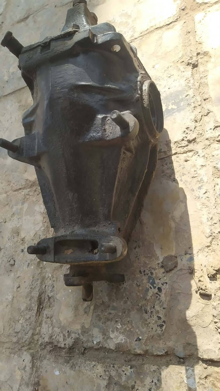 اكسل للبيع  مارسدس جانبو رئاسي موديل 1983جدا نضيف الاتصال ***********
