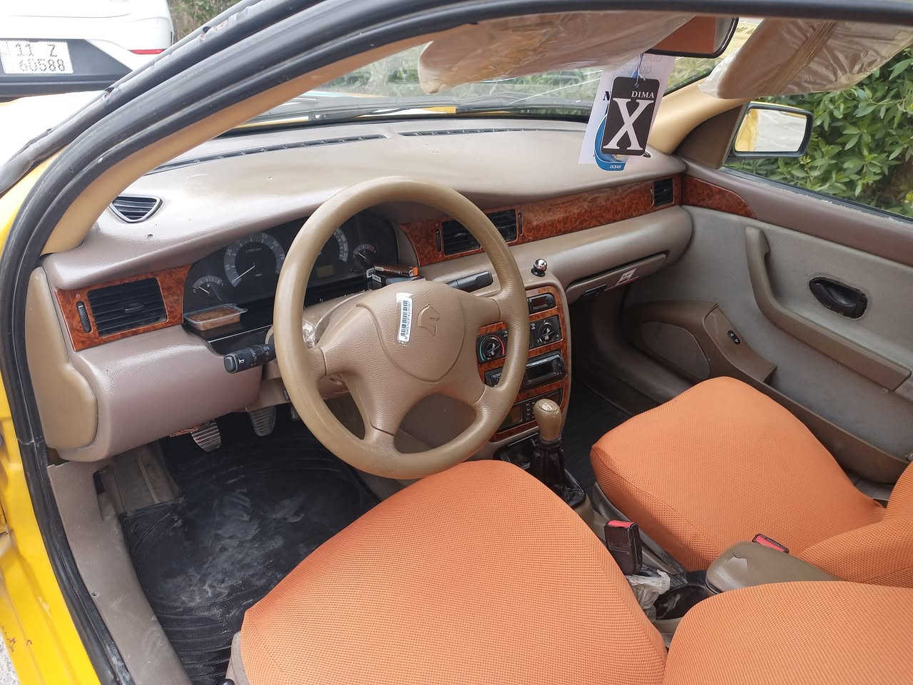 سمند موديل ١٢ محرك لاصرف ولاتبخير صدر أمامي وخلفي جديد تخم تاير جديد تبريد ثلج دوشمه عام رقم جديد دولي سياره جاهزه من كلشي مكان السياره بغداد السعر ٣٧ وبيهه مجال قليل ***********
