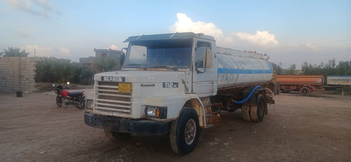 سكانيه ١١٢ البيع بدون تحويل السعر ٦٥ سياره جهزه الشغل *********** مكان الفلوجه الكرمه
