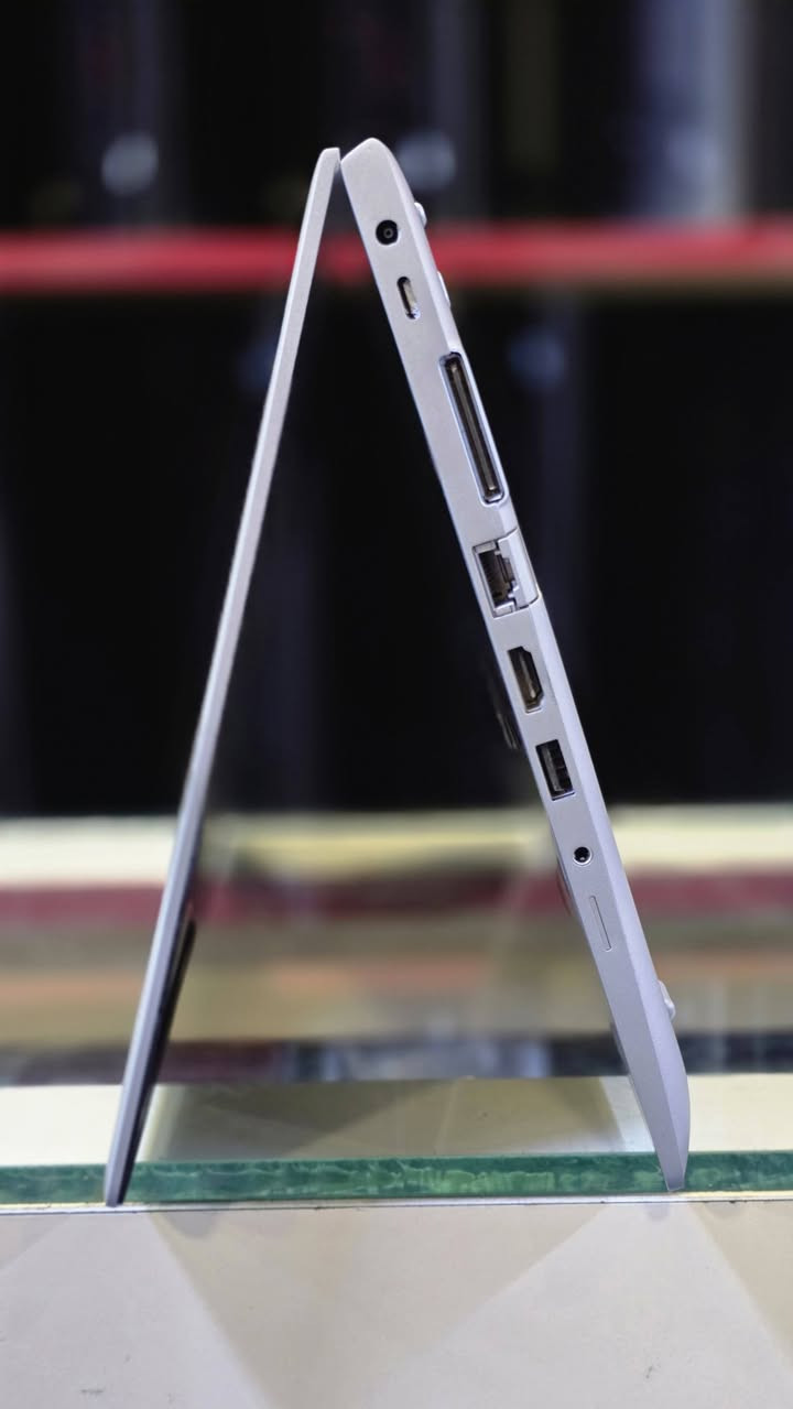 عرض خاص لدى شركة قصر التقنيات
💻 لابتوب HP EliteBook 840 G6 
⚙️ المعالج:Intel i5 Gen 8
🧠 الرام: 8GB
💾 التخزين: 256GB SSD
     كارت شاشة داخلي 
🖥️ شاشة حجم 14n slim
🔋 أداء قوي وسرعة عالية، مناسب للدراسة والعمل والمهام اليومية.
Batterie 🔋 excellent
💰 السعر:280,000iqالف
الملحقات🎁شاحنة اصلية🔌 وحقيبة💼 وماوس🖱
📩 للاتصال أو الاستفسار يرجى التواصل على الارقام
***********. ***********
العنوان.  موصل المجموعه الثقافية مقابل متحف الجامعة
يوجد توصيل لجميع المحافظات 
اسعار خاصة لمكاتب الجملة
