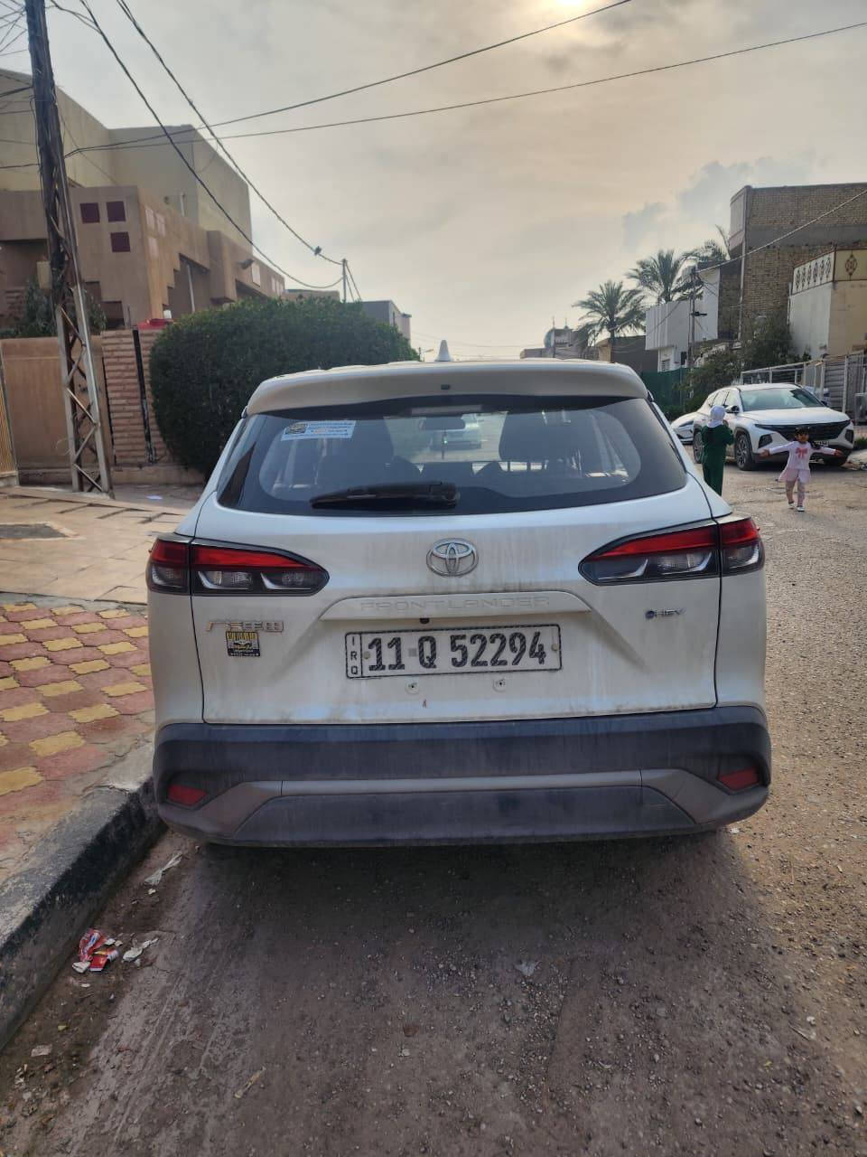 السلام عليكم
Toyota frontlander 2024 Hybrid

عداد المسافه 24الاف 
مكينه 2000 هايبرد 
كشنات جلد اسود
تحكم ستيرن 
تبريد أمامي خلفي 
فتحه سقف 
كامره خلفيه 
ويل كب 
رادار امامي 
تحديد الخروج عن المسار
بيها طخة شوية بل بنيد 
السعر 170  وبيها مجال
اي استفسار 
***********
مكان السيارة النجف
