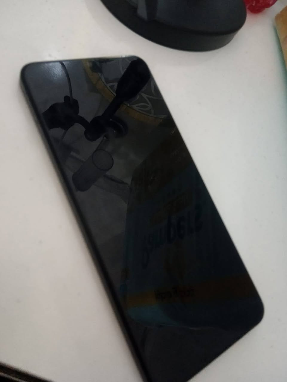 جهاز جديد وكل شيء ما بيه محتاج واريد ابيعه السعر 280 وبي مجال ذاكره مالته 256 هذا رقمي بي واتساب ***********
