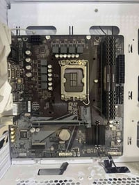 بورد h610 رام 16 8x2 3200  215 الف   اي استفسار خاص  07765630086  واتس...