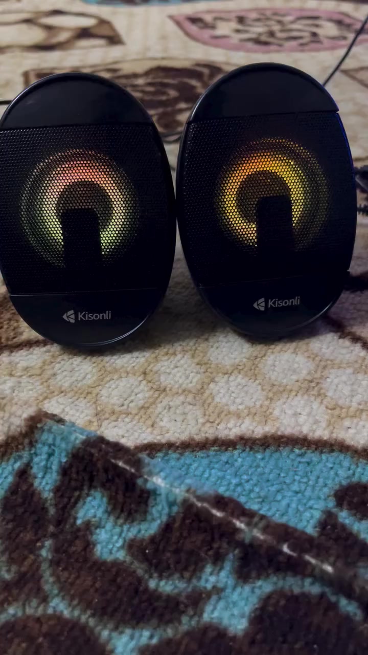 Dell Precision 5510 من شركة Dell
• المعالج: Intel Core i7‑6820HQ (جيل سادس – 4 أنوية)
 • كرت الشاشة: NVIDIA Quadro M1000M ‏2GB
 • كرت شاشة مدمج: Intel HD Graphics 530
 • الرام: 16GB DDR4 (يدعم حتى 32GB)
 • التخزين: 512GB SSD
 • الشاشة: 15.6 إنش IPS
 • الدقة: ‎1920×1080‎ أو ‎4K‎ حسب النسخة
 • لوحة مفاتيح بإضاءة
 • كاميرا HD
 • Wi-Fi + Bluetooth
 • المنافذ: USB 3.0 – HDMI – Thunderbolt 3 – قارئ SD
 • البطارية: حوالي 56Wh
 • الوزن: حوالي 2 كغم
 • نظام التشغيل: Windows 10 / Windows 11
السعر 500


**إذا كنت صاحب هذا الإعلان وتريد حذفه لأي سبب، رجاءا أرسل رسالة إلى الدعم الفني**