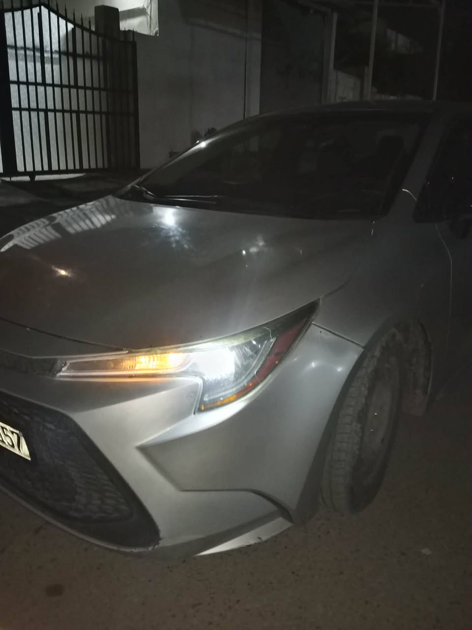 سلام عليكم ورحمة الله وبركاته
كورلا  ٢٣ للبيع مستعجل ١٢٨
٥ قطع صبغ مكان سيارة بكركوك ماشيه ٣٣ 
سيارة نظيفه جدا 
متواجد عل فيس او اتصال ***********
