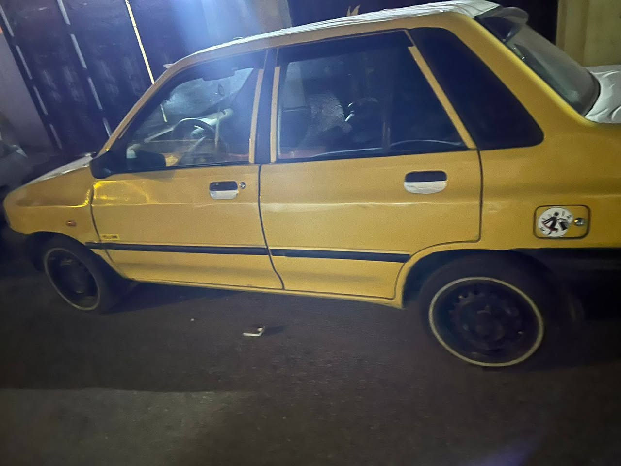 سايبه ١٢حلوه وجاهزه من كلشي صدر جديد تخم تأير جديد شواصي معمرات شي بسيط كير ميكنه حلوات مصفره هيه وغرامات سعره ٢٣وبيه مجال مكاني زعفرانيه ***********
