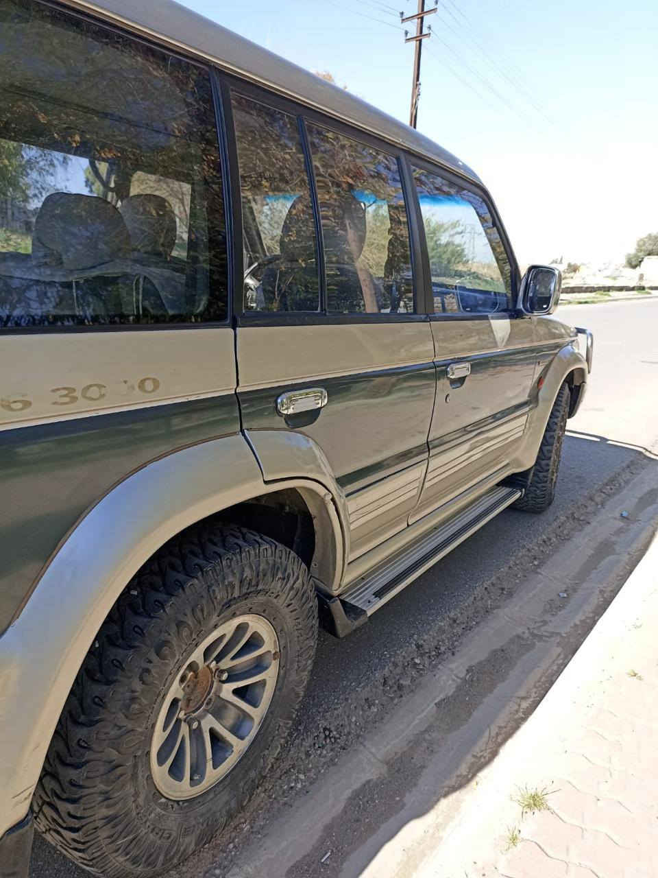 مكفول من ضربه و صبغ محرك 3000_6سلندر موديل ١٩٩٢ كير توماتيك فول مواصفات مشروع وطني شرط تحويل كوبون بنزين موجود سياره جاهزه بدون نواقص سنويه جديد ليحد ٢٠٣٠ فقط بيع بدون مراوسه ***********....*********** مكان سيارا كركوك سعر ٦٨ مجال بسيط٠٠٠باجيرو دبل اكسل كير تماتيك ٦بستون مكينه ٣٠٠٠ بي صبغ بي ليدراو كير تماتيك فول مواصفات بشرت تحويل سنوي نويه تا ٢٠٣٠ كوبون بنزين هيه بناوي خومانه سعر ٦٨ومجال كم  شوين كركوك جوابي كومينت نادموه له كل ريز كركوك, العراق
