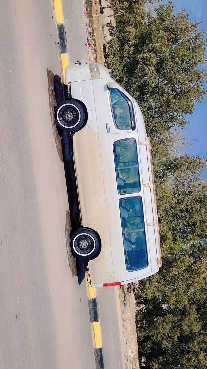 سلام عليكم جنبي البيع موديل 14السياره مكينه ونجي كير حداديه كله جديد بيهه خياسات بس الهلال الكدام سياره السنويه صاقطه بل 19 مابيه لا ضربه ولا صبغ عليهه 420مرور فقط السعر 50وبيهه مجال ستفسار تصال ٠***********
