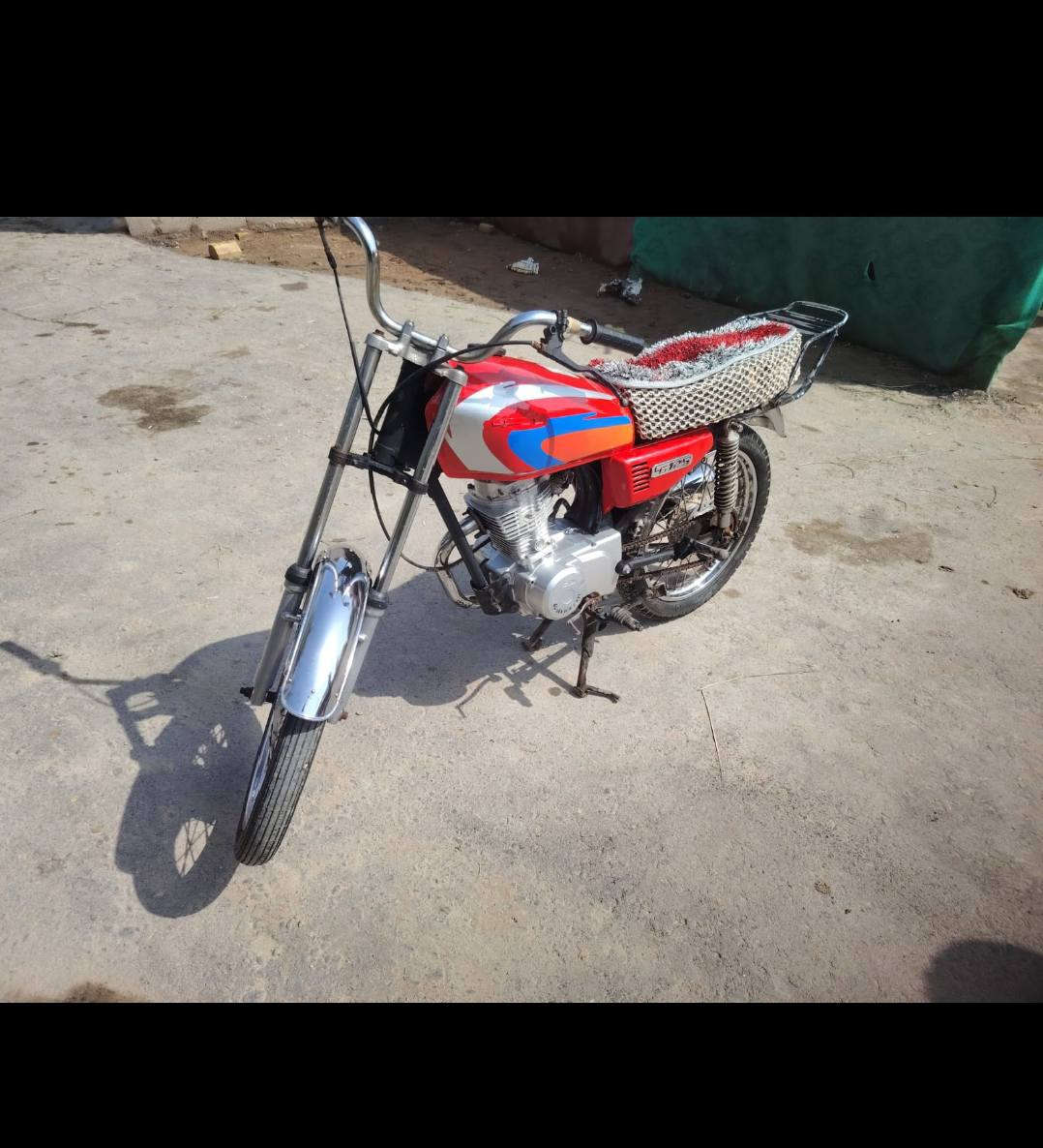 دراجه نامه للبيع حلوه ونضيفه بدون اورق مكان المجر 400وبيها مجال  ‏‪***********‬‏
