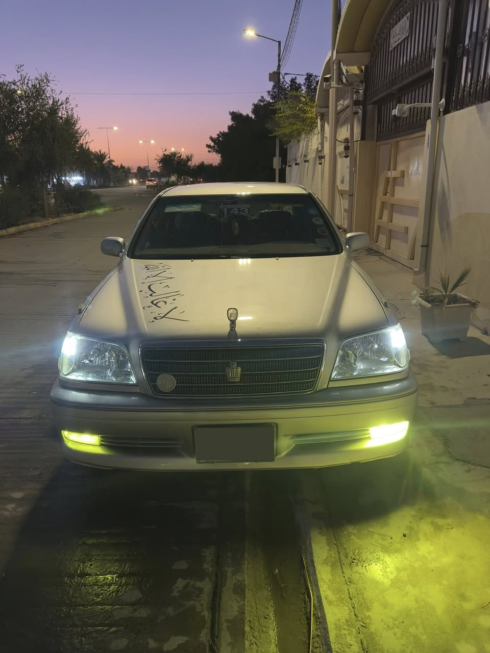 تيوتا كراون ملكة رقم بغداد اصولي تحويل ثاني يوم ، سنوية لحد 2027
السيارة مكفولة من الكص ونقل جثة والضربة 

المواصفات : 

تحوير الدشبول نجف والجوة امارات 

3 دكم ديفور الجبير D4 

كراسي جلد اسود كلهن تحكم كهرباء 

مرايات جانبية كهرباء وتدفئة بالمرايات

ستيرن كهرباء 

تحكمات راديو بالستيرن 

بردة خلفية كهرباء 

دواخل السيارة بحالة نظيفة وممتازة 

ويل نفطي 

تخم تاير جديد 

 

مستعجل عالبيع السيارة مال جناي ونظيفة كلش وعليها ادامة وسيرفس كامل 

السعر 135 وبيها مجال 

العنوان : النجف الاشرف 

للاستفسار : ***********
