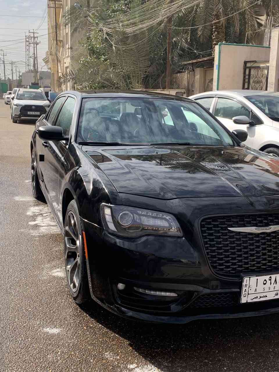 إوباما موديل 15 أصل رقم ذي قار مشروع وطني بسمي مداور ثاني يوم
وارد كندي داخله كلين بلعراق صار بيه تبديل جاملغ  +صبغ جاملغ خلفي فقط باقي كفاله سيارا بدون حادث بدون ايرباك    تو ويل 
جلد تدفئه 
هيتر بلمري 
بجم عريض S
منظومة زنون
تشغيل عن بعد
شاشه محدثه SRT
ويل 20
تخم تاير جديد
حداده 100/100
مكينه كير كفاله 
سيارا عليه ادامه كامله ماتصرف عليه دينار مامشتغله خط سعر 185وبيه مجال مكاني بصرا رقم موبايل /***********
