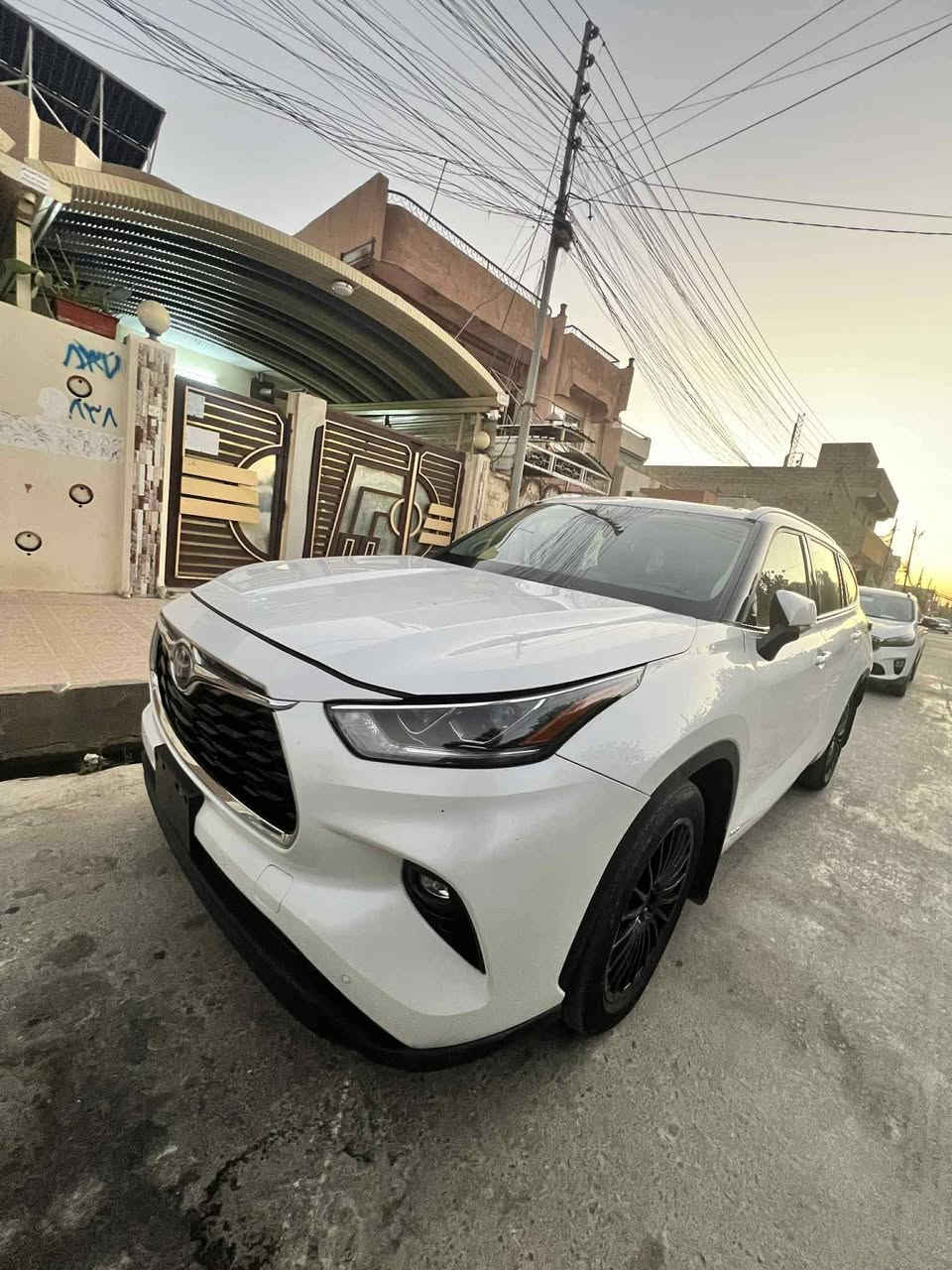 Toyota Highlande 
Toyota Highlander Limited 2023 /  تويوتا هايلاندر
السيارة بانزين وهايبرد مرقم جاهز 
السيارة موصفات  لمتد فول
السيارة كلين 
السيارة رقم كركوك لل2030
ماشية 52 mil 
السعر : 285 ومجال
موصفات : 

سماعات JBL 
سلايت 
 كشنات vip 
صندوق كهربائي 
فول رادارات
كشنات جلد كهربائيه
كشنات تدفئه وتبريد
شحن وايرليس 
بردات جانبيه
اوتو هولد 
هاندبريك بصمه
وضعيات القياده 
ايكو 
نورمال
سبورت
 نظام نزول منحدرات 
 بعد بيها موصفات اكثر و اكثر 
حجم المحرك 4 سلندر هايبرد
مكان السيارة كركوك وقضاء الحويجة 
***********
