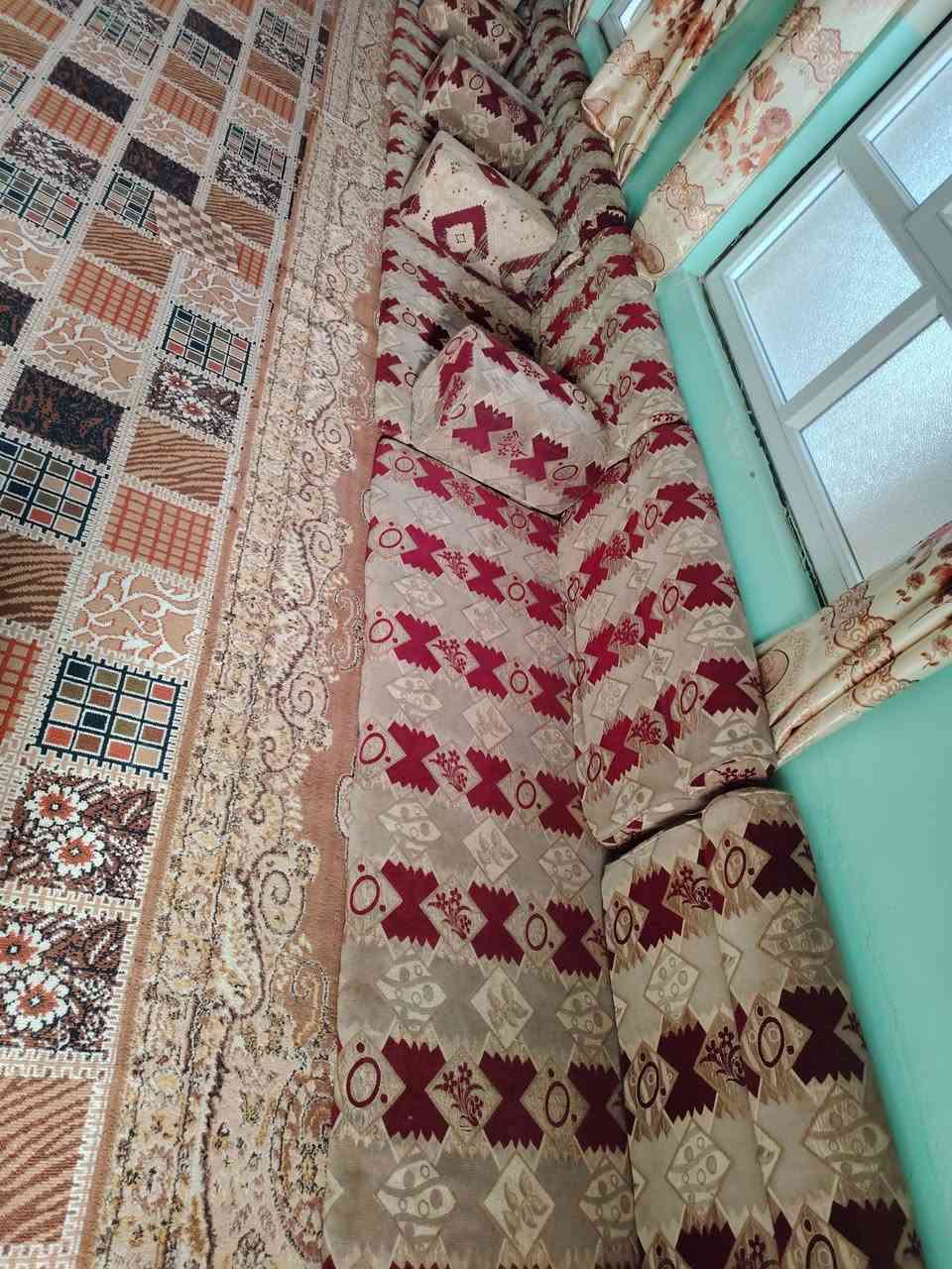 السلام عليكم ورحمة الله وبركاتة ديوان خليجي للبيع
***********
