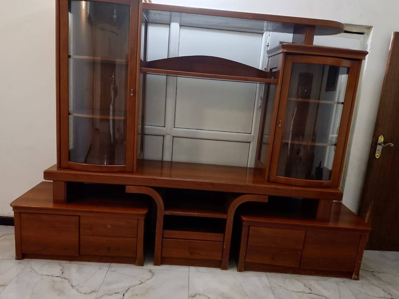 قطعه تخبل دا نبيعها لان راح ننتقل مكان ازغر كلش جديده ونضايفه مكانها قرب مدينه العاب السيديه سعرها ٣٢٥ وبيها مجال


**إذا كنت صاحب هذا الإعلان وتريد حذفه لأي سبب، رجاءا أرسل رسالة إلى الدعم الفني**