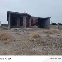 بيت هيكل كامل  وياه مطبخ خارجي  وياه حقل دجاج  مساحة الكاع 1700 متر مر...