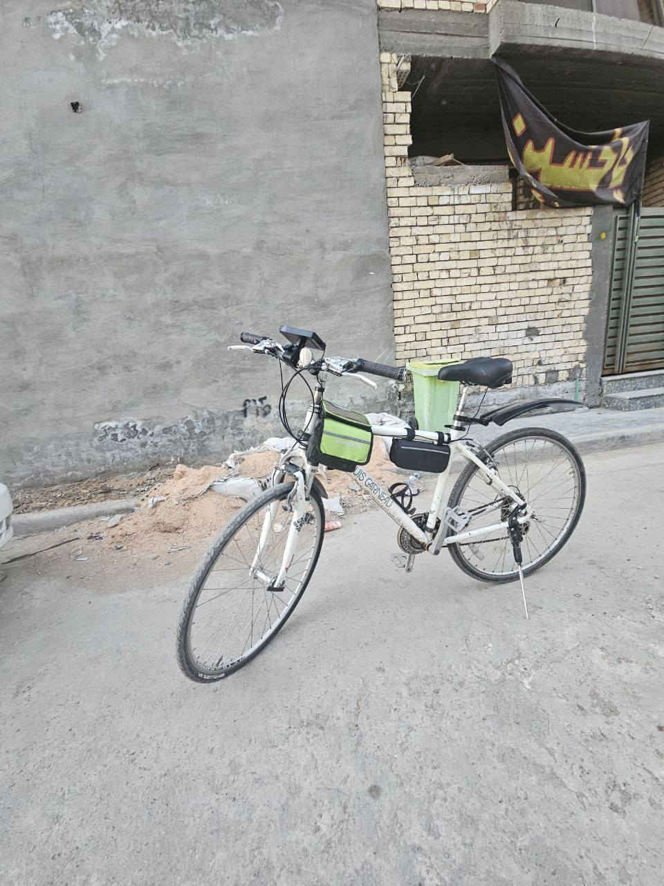السلام عليكم تم تخفيض السعر من230ألى 200 وبيه مجال
للبيع بايسكل لويس كندي فئه الترحال باله حاويه وليس تجاري 

8*3 سستم شيمانو كامل ومكمل وا(لكمال لل الله تعالى)

البايك نضافته ٩٠ بيه شخوط خالي من الفطر والكسر 

البايك ترحال يحتوي على دبل ألمنيوم 

قياس الفريم M 
حجم البايك 28 

مكان بغداد 

والحمدلله


**إذا كنت صاحب هذا الإعلان وتريد حذفه لأي سبب، رجاءا أرسل رسالة إلى الدعم الفني**