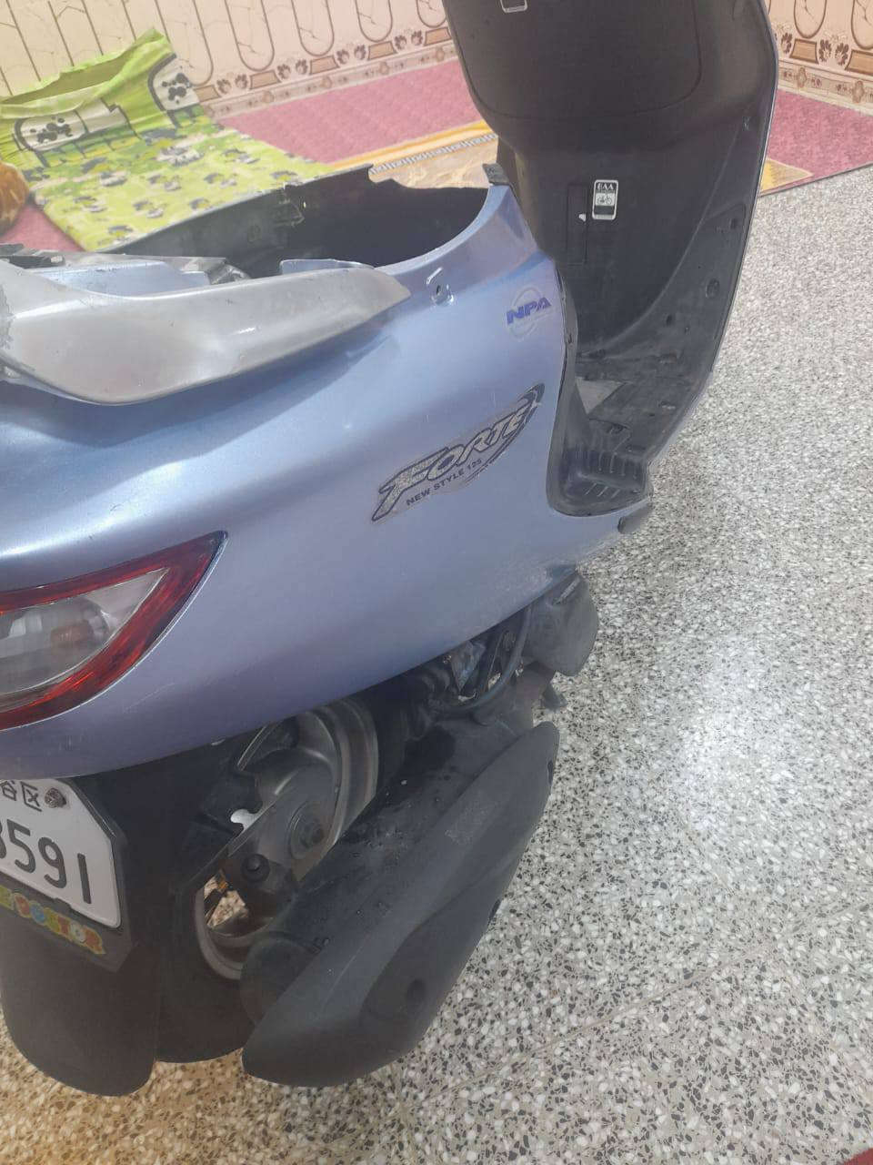 سلام عليكم فراشه فحل حاويه كله بلادي برغي واحد ماملعوب بيه مكينه فحل ماكس كله بلاديه كفرات كرستالات اصل وره وكدام مكينه شلعه معدل مامفتوحه وضع الحااويه كهربائيات كله شغاله هورن اشاير رماش عالي ناصي منضمونه زنون دراجه نضافه 100100مكاني النجف السعر خاص ***********ملاحضه اب اربعه كير اروس حسب القناعه
