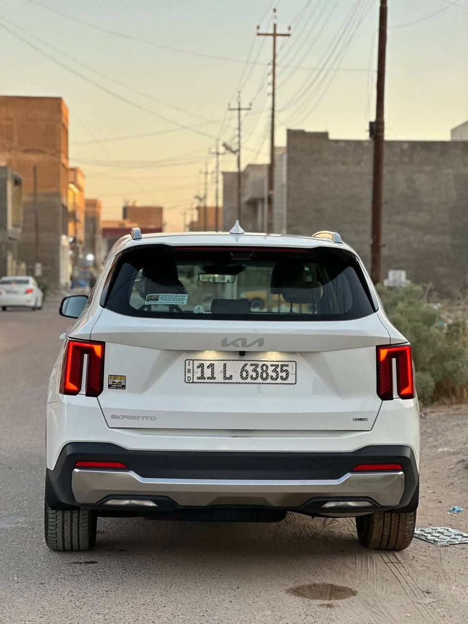 KIA SORENTO HYBRID 2024
📍السيارة موجوده في بغداد

كيا سورنتو  هايبرد 2024 

المسافة المقطوعه 19 الف كم

اللون .ابيض

محرك. 1600 تيربو 

استيراد خاص زيرو على ايدي

مرقم بغداد باسمي

                  ======= الاضافات👇👇 ======

   داتا شو 

شاشة كبيره نفكيشن 

رادار امامي

مانع انزلاق  

بصمه تشغيل  

 دبل كاميرا خلفيه  

تشغيل عن بعد سياره   

كراسي كهرباء   

كراسي 7 راكب 

مثبت سرعة

تحكم ستيرن

شاحن وايرلس

هاند بريك كهربائي

حساسات خلفيه + اماميه  

جنط 19 

باب خلفي كهرباء 

اضويه امامي زنون LED

اضويه خلفيه LED

كشافات LED

نظام GPS+خرائط 

كندشن مركزي امامي او خلفي 

وبلوتوث 

مدخل USB+ AUx 

السعر ٣١٠ورقة وبيه مجال بسيط 

التواصل على واتس*********** 

او اتصال على ***********
