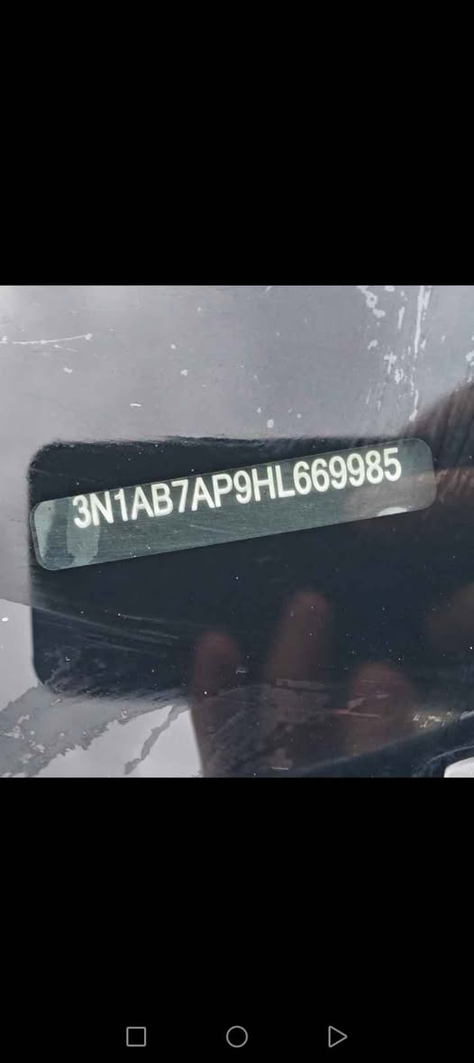 Nissan sentra 2017نیسان سێنترا
مواسەفات 
فول مواسەفات بەس سلایت نیە
ڕەقەم شانسی 3N1AB7AP9HL669985
نرخی ٩٥ وەرەقەو مەجال
لۆ زانیاری زیاتر ەیوانی بکەن بە ***********
ڤایبەر و وەتس،ئەپیشی لەسەر 
ناونیشان ھەولێر أربيل, العراق
