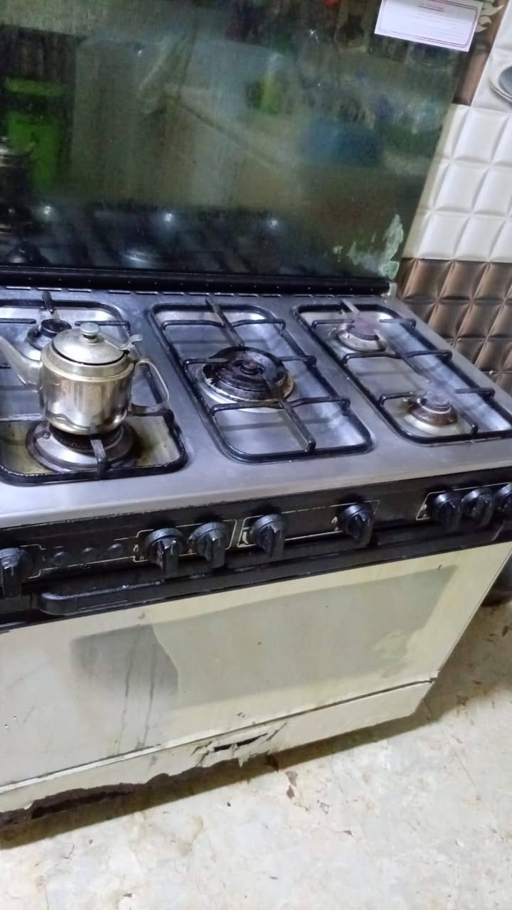 مرحبا مكلفة بالنشر طباخ يونير مصري شغال حتى الفرن ١٥٠ شارع فلسطين...


**إذا كنت صاحب هذا الإعلان وتريد حذفه لأي سبب، رجاءا أرسل رسالة إلى الدعم الفني**