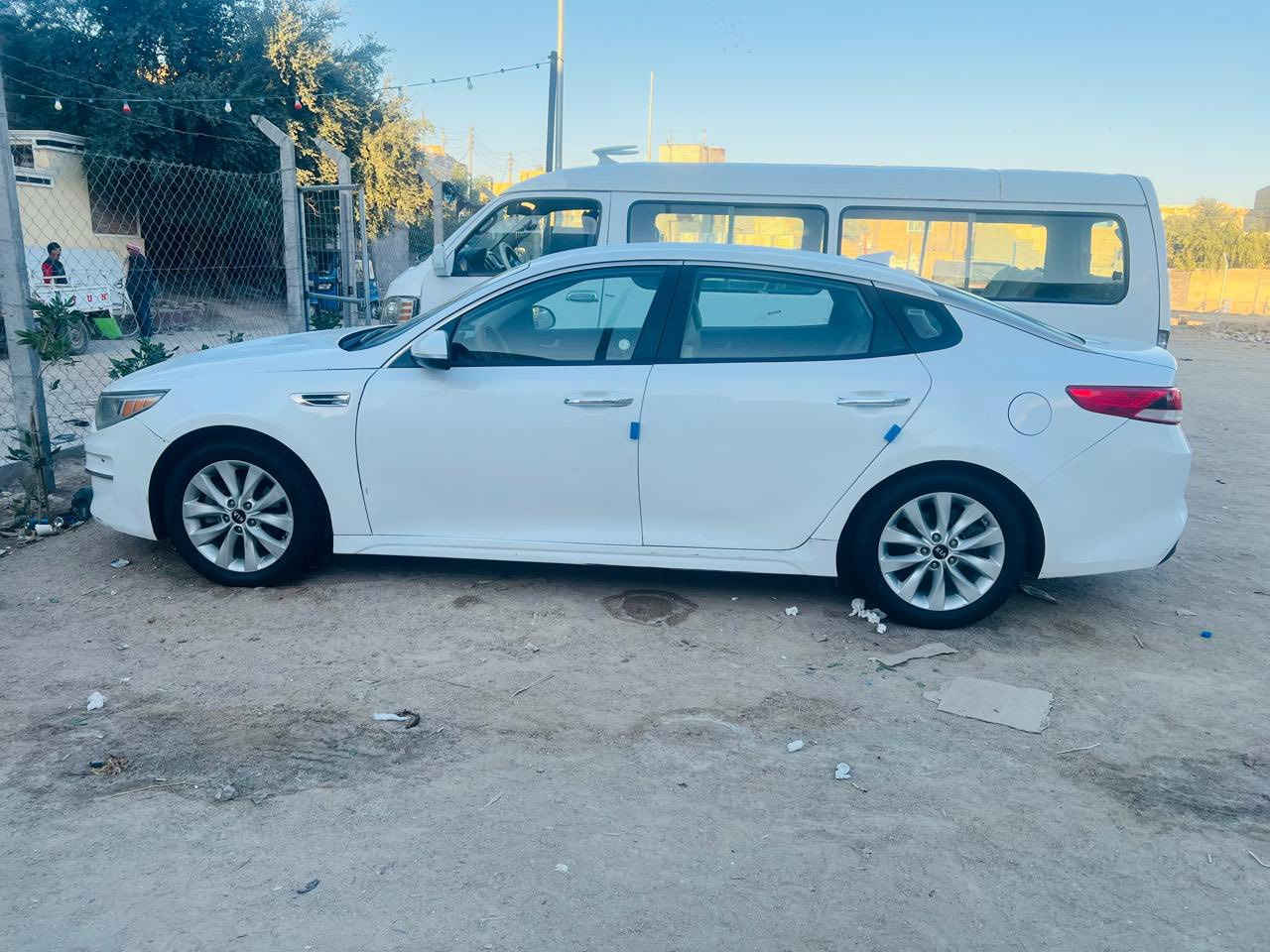 السلام عليكم اوبتيما موديل 2017 امريكي بدون تبديل فقط صبغ الجاملغ الامامي والباب الخلفي صبغ فقط بدون تبديل رقم ذي قار مداور ثاني يوم محرك كير كفاله 
السعر 125  وبيها مجال 

للاستفسار الاتصال على ***********
