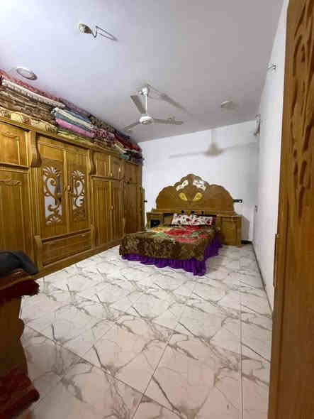 السلام عليكم يعلن مكتب البارون للعقار 
       🏠دار للبيع 🏠 طابو صرف 
                       ~~~~~~~~~~~~~~

المساحة ::200م /الواجهية 10م /النزال 20م 

📍موقع الدار ::ابي غرق حي الحسين 
       قرب شارع بزل حجي علي 

🚫طابق واحد ::مطبخ /صاله/هول /مناور /غرفه عدد2/صحيات داخلية وخارجيه /حديقه /كراج سياره
السعر 150 وبي مجال بسيط
             بأدرة اخوكم جاسم البارون 
                ~~~~~~~~~~~~~~
استفسار المكتب ///***********
واتساب المكتب ///***********
جاسم البارون ////***********0
جاسم البارون للتصوير وترويج كافت العقارات حلة
