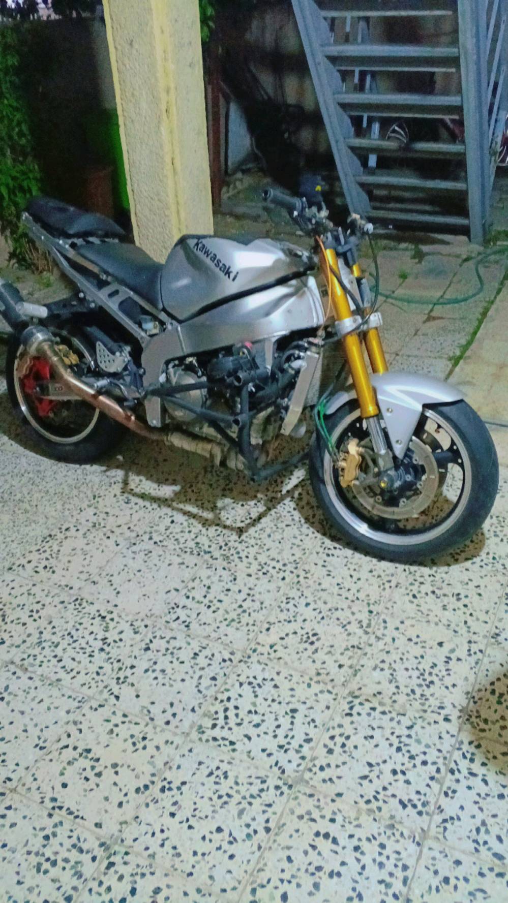 للبيع مكاني حي الجهاد ب24بية بية مجال قليل دراجة كصة اولة مو مال لعب الله شاهد ولا أعرف اعلك بية اخذتة استخدام شخصي  دراجة نضيفة تجي شوفة بعينك معتني بية ***********