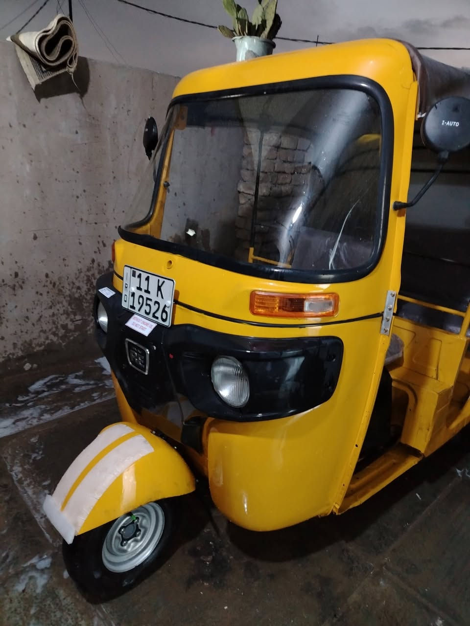 سلام عليكم  تكتك 2019 شهر 11 رقم وسنويه ثاني يوم تحويل تكتك كبل الشارع ما نقصه شي بس لغد ودوس مصبوغه سعر 5900قفل مكاني ابو شام يم الملعب 11 ***********
