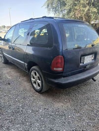 دوج كرفان للبيع رقم بغداد بأسمي السنويه مجدده لل27 محوره كورلا ياباني ...