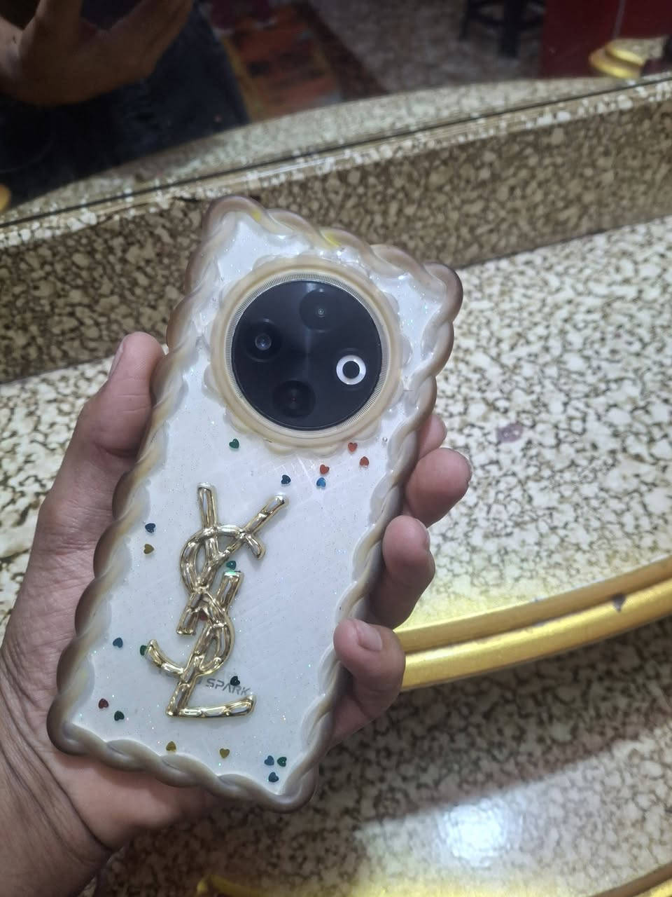 سلام عليكم تكنو سبارت 40 بروو وكف عدي المس ذاكرته 256 كله شقال تاخذه من باب البيت بس المس واكف وكف عدي  قيم باليرضه الله وخذه مكاني بغداد العماري رقم ***********
