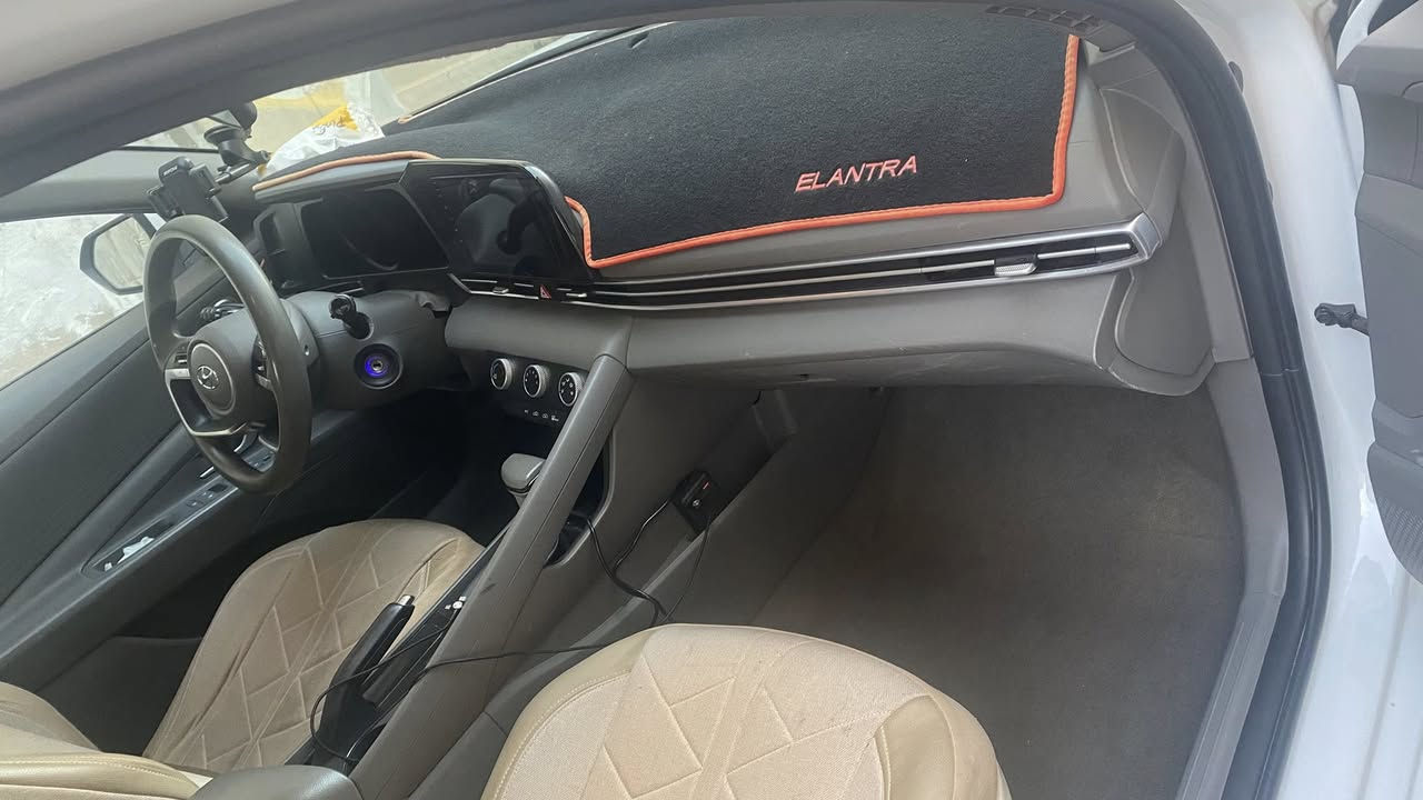 للبيع ..
هيونداي النترا 2023 خليجي بأسمي تحويل ثاني يوم رقم بغداد  محرك 1600 دوش مكفولة من الصبغ والضربة ماشية 57  قابل للزيادة السعر  ١٥٥ ورقة وبيها مجال بسيط 
الاتصال ابو علي ***********
