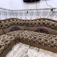 ديوان عراقي • خشب ثقيل • ٩ امتار