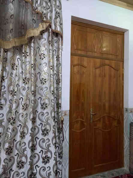 البيت للبيع 120م ركن
الموقع النجف /بالجمهورية جديده الثالثه 
خلف شارع ابو صخير 
يحتوي ع اربع غرف فوك وصحيات 
وغرفتين وصاله ومطبخ وصحيات جوه 
السعر قفل 250 مليون

امانة ابو الفضل العباس (ع) 
 بلغو من طرفي 
(حلا  سيف) 
مكتب موسى للعقار ***********بي واتس
