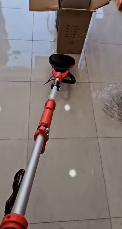 السعر 55
ماكنه سنفرة مستعمل ثلاث مرات اخو الجديدة  اكدر اوصله 
 قظاء الشاميه للكوفه فقط  ***********
