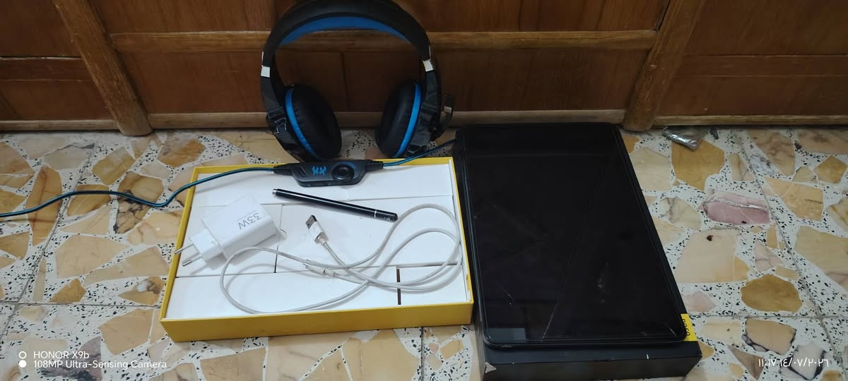سلام عليكم من رخصت لادمن ايباد للبيع نوع بوكو ذاكره 256 و 60 فريم بي خلل بس هوه شغال لعطل مالته مصوره سعر 125 وبي مجال لشراي مكاني ديوانيه دغاره ليريده يراسلني خاص او ***********
