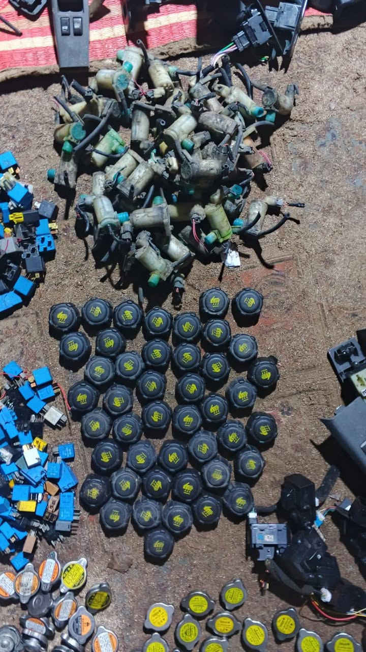 يالله تم وصول أدوات الرينو
رينو سافران ولفلاونز وكليوس 
العنوان حله حي الصناعي قرب البوابه 
مجمع رينو 
***********
