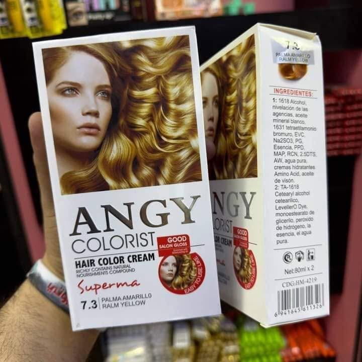 افتحوا الصور كل لون موجود بالاسم ودرجة اللون على الباكو 
 صبغ شعر انجي ANGY الأيطالية 🇮🇹

💯ايطالي بالبروتين والكيراتين💯
      يعطي اللون المطلوب 👌
يحتوي على عصارتين واوكسجين  وبلسم🧏‍♀️
صبغ شعر ANGY الأيطالي  🇮🇹
تكنلوجيا متقدمه في صباغ الشعر بألبروتين والكرياتين ترميم مضاعف وحماية فائقه من خلال صبغة أنجي الاحترافيه 
تتضمن تغطيه كاملة للشعر الابيض وتعطي الوان طبيعيه وشعر قوي حريري الملمس وسهل التسريح كما أن البروتين والكرياتين في كريم صبغة الشعر يقوم بإعادة بناء ليف الشعر التالف ويقوم بمعالجة متطوره سريعه وسهله 
متوفر جميع الالوان

السعر :5الاف 💯🔥

للأستفسار مراسلة💌 الصفحه او مراسلة هذا الرقم واتساب 💚👇
*********** 
متوفر توصيل الى جميع انحاء العراق 🇮🇶🏠
