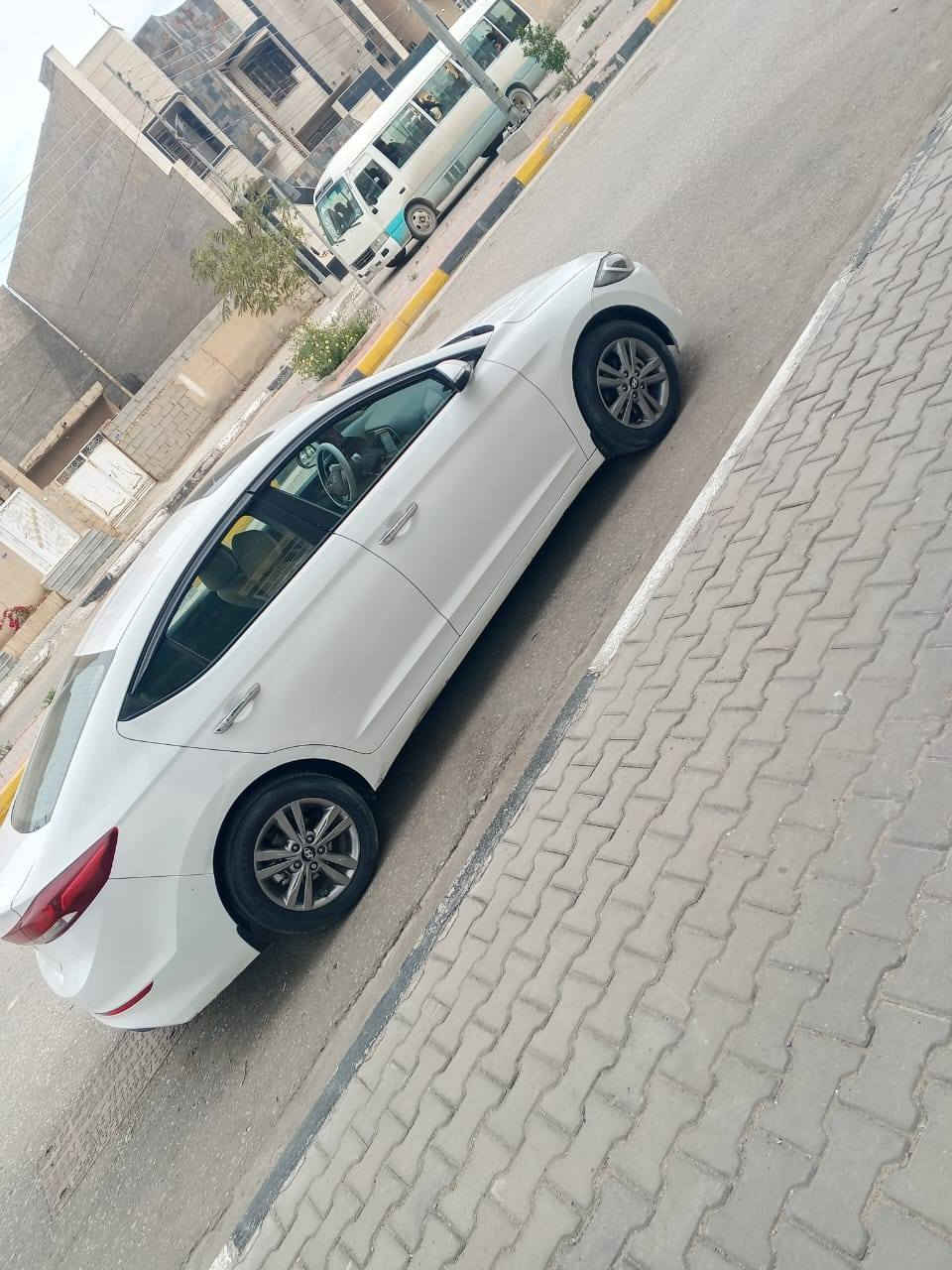 السلام عليكم النترا موديل 2017 خليجي كفاله من ضربه وتبديل وصبغ مكينة 2000 دوش مواصفات فتحه تحكم ستيرن جهتين شاشه كامره خلفيه كشنات جلد مري شفط حداديه خلفي امامي جديده كهربائية فول شغال تبريد تدفه قطعتين تخم تاير رقم نكليزي سنويه الغايه 2030 سياره جاهزه سعر 137العنوان كربلاء ***********
