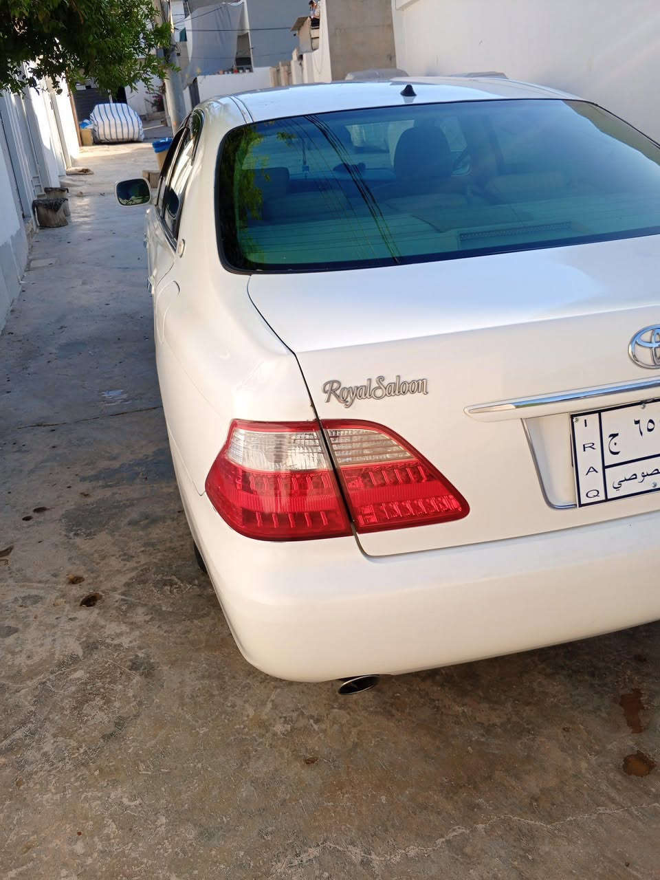 بەناوی خوای گەورە شاهینە 2006 ڕۆیاڵ ساڵۆن ،بەصمە ڕەساسی ، بەصمە حورکراو هەر جامەکانی بەبەصمە بەرز و نزم ئەکات ،6 بەصمەیە،ئاڵتونی بازاڕ گێڕ گەورەی مەکینە بچوکی بێ دوکەڵ، ناو زەردی،سێ دوگمەیە کراوە بە دوو دوگمە،بەس پەردەکەی لێ کراوەتەوە ، تەبرید مەرکەزیە ،تەبریدی؟بەستراوە وەکو بەفر وایە بێ چرکەیە ،چرکەی تیابوو 100 دۆلار ببڕە ،دوو پارچە ئەوروپا بۆیاخی هەیە ،کۆدی بۆ کراوە بێ کێشەیە ، بەشەرتی 100 فیتەر ، کەڤەر گۆڕاو و شانصی کۆسەرە و قرچ و دەعمی نیە،سەقفی بۆیاخ نیە،لایت ناوچەی کوێر،کامل شلەمەنی تازە گۆڕاوە،بۆ نوقسانی مەگەڕێ،  هەمووی بەشەرتی 100 فیتەر و 100 سۆنەر ،128 هەزار km حەقیقی  ڕۆشتووە ،سارد و چاڵ و قوپاوی ،لێدراوی نیە پێش و دوای کەپسە ،مەکینەی نوزەی شەریکەی یەت ،abs و شاشە و کامێرا و بلوتوز و داری بەردی بەشەرت ،جامی پێش و دوای هەڵگیراوە ،مەسروفی زۆر، زۆری کراوە ،سەیارەکە جاهزە ،هی مەعرەز نیە هی ماڵانە ،یەک دەستە ،چوار تایەو ویلی لۆک لۆکی لەژێرە ،نرخی 48 گەڵا و مەعامەلە لەکەلارم *********** قیست و قەرز و گۆڕینەوەمان نیە لەگەڵ ڕێزمدا

