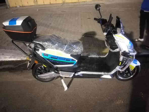 السلام عليكم
دراجه شحن بطاريه ليثيوم بعده جديد ماشي شيي قليل
سويج + بصمه +بلوتوث سماعات +نضام بك R+ تشغيل عن بعد  السعر(950وبي مجال شي بسيط )     للاستفسار بي واتساب ومتواجد ع الخط (***********)
